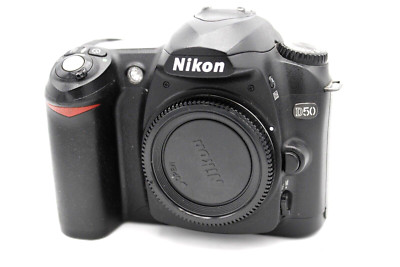 Nikon D D50 6.1MP Digitalkamera - Silber (Nur Gehäuse)