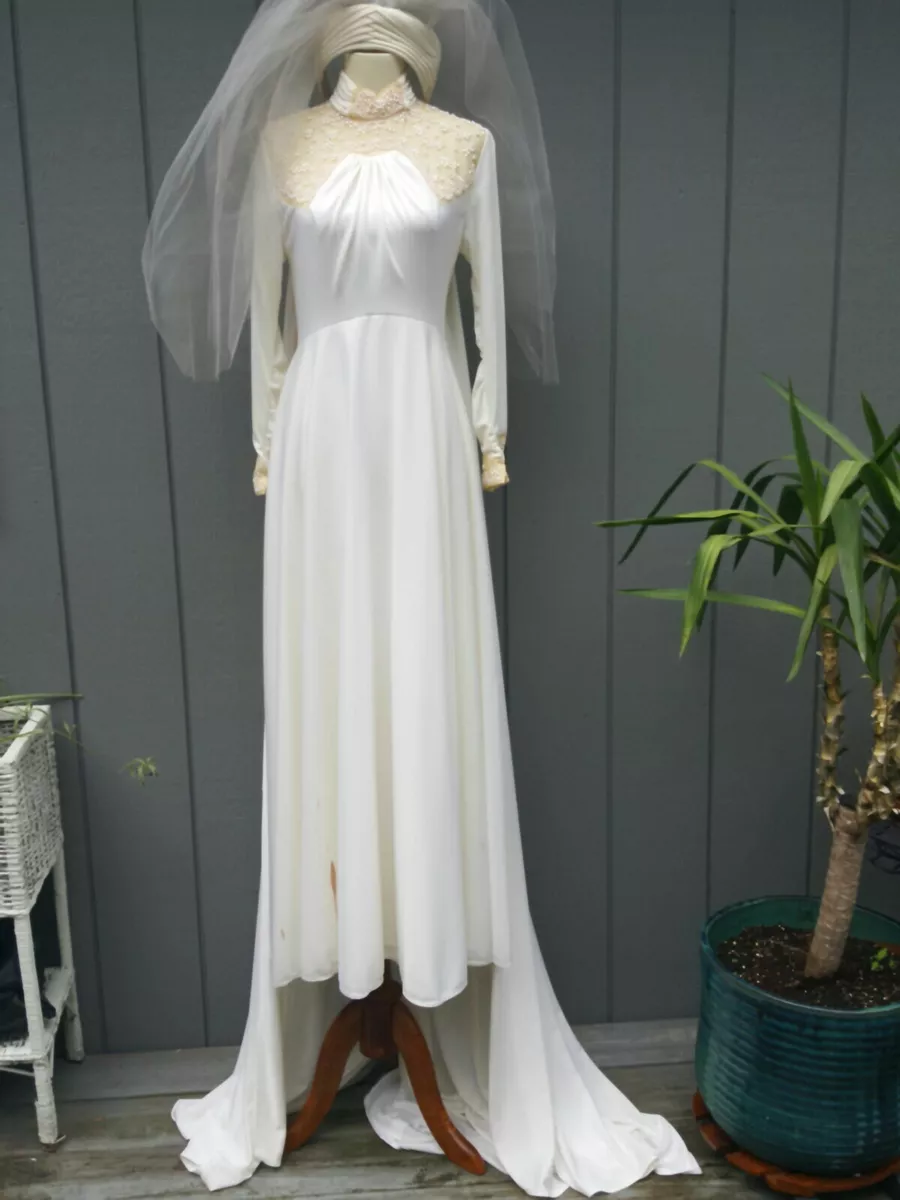 The Goddess Gown – ALEXANDRAKING