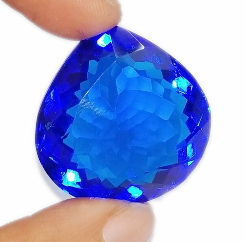 Topaze Rouge Synthétique 85,60 Carats - Taille Ovale Excellente - Pierre De Laboratoire - Non Traitée