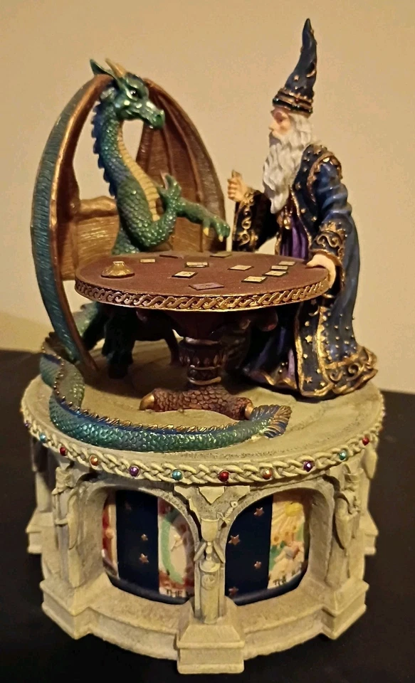 Cartas del Tarot Dragón y Mago Compañía Caja de Música San Francisco Foto 2 de 4