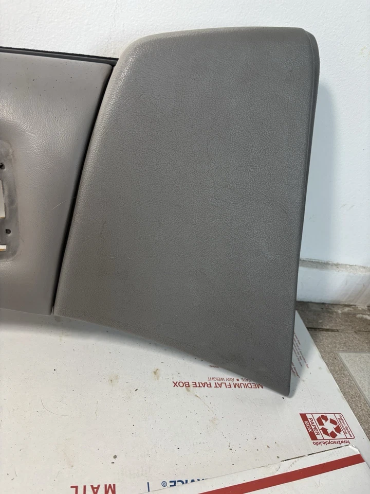 Panel de puerta delantera gris lado del conductor Chevy Caprice Impala Roadmaster 1991-1996 Foto 2 de 4