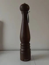 Swissmar Castell Pepper Mill (Beech Wood) - 16”