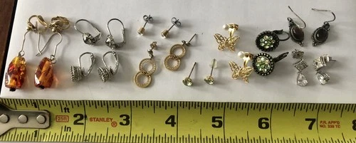 Vintage Costume Jewelry Earrings Lot 11 Pairs Gold Tone Silver Tone