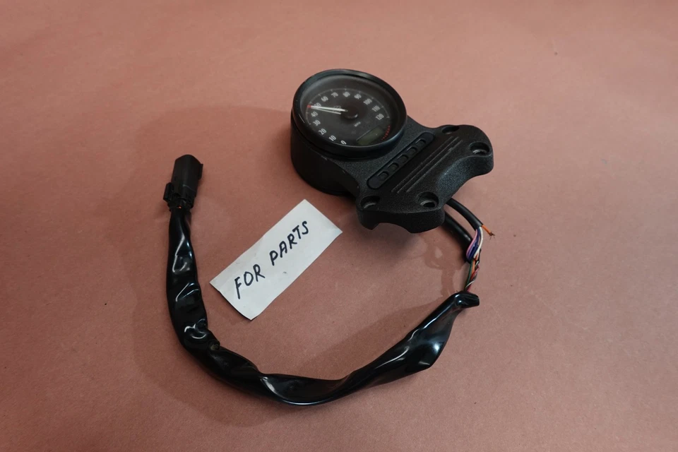 Harley Davidson Iron 883 XL883N 2009-2022 velocímetro medidores de racimo Foto 3 de 4