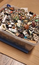 Konvolut  Ohrringen und Ohrclips  ca.9,5 kg Hausauflösung