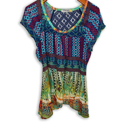 Figueroa & Flower Top Sz XL Short Sleeve Round Collar Flowy Geometric Designs