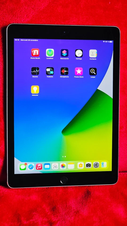 Tablette Apple iPad Air 2  64Go - Wi-Fi - gris sidéral - 9,7" - iCloud contourné - Photo 3/4