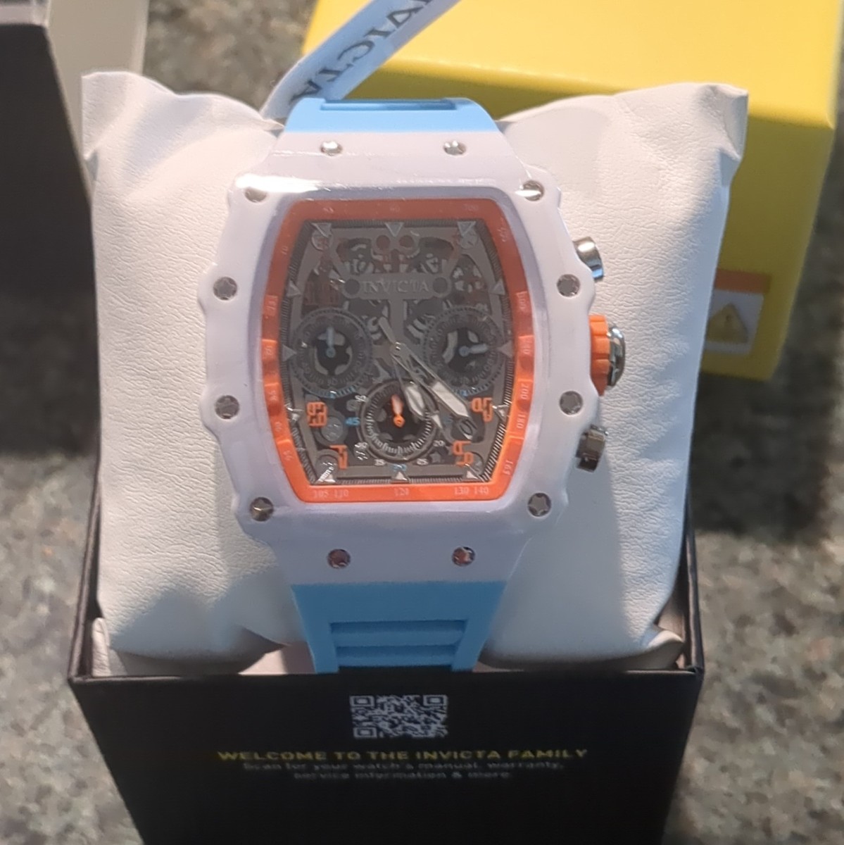 INVICTA RESERVE 腕時計 メンズ Invicta Reserve Men's Chronograph Quartz 44mm 50m White/Orange