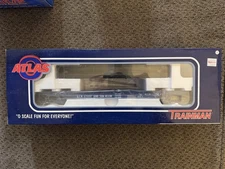 Atlas O Scale 52'6" Flatcar with Load (3-Rail) Grand Trunk Western/GTW #670097