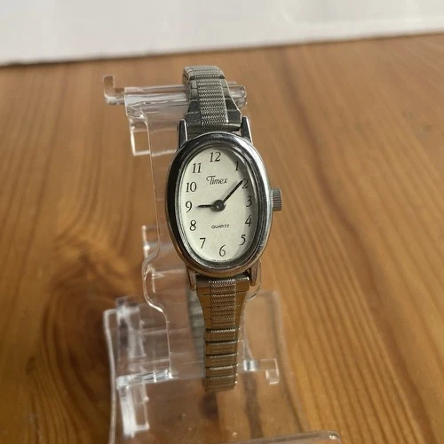 Vtg Timex Women’s Watch Classic Flex Metal Band Oval 17mm Stainless- New Battery