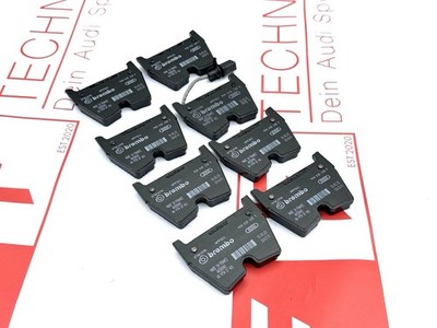 Original Audi RS4 RS5 B8 8T Bremsbeläge Vorderachse 8T0698151D NEU