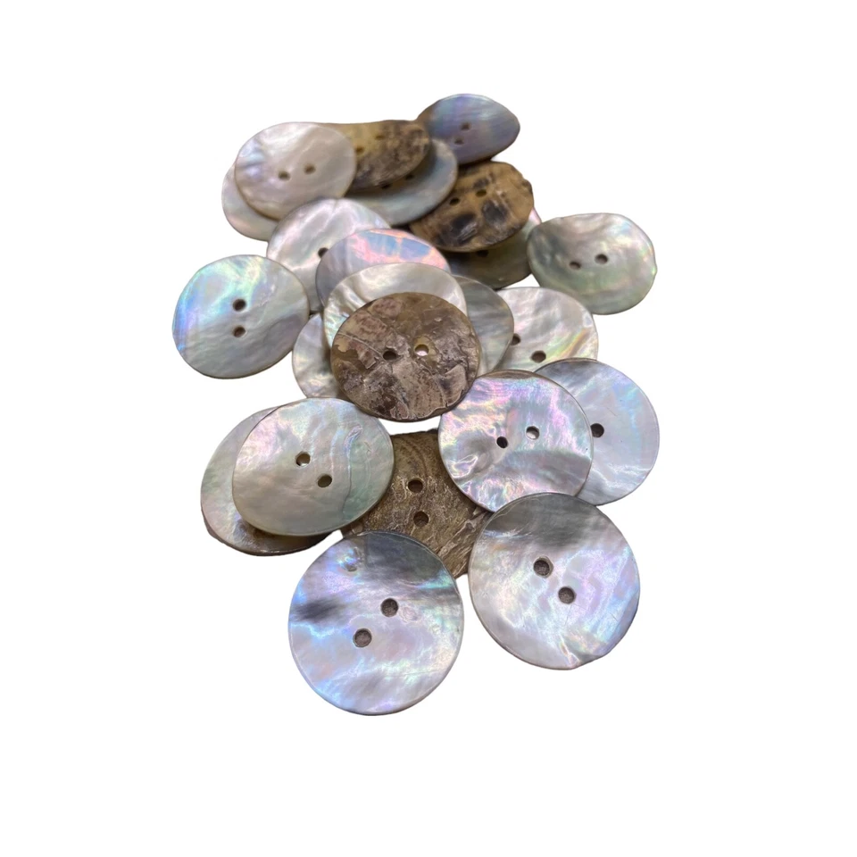 20mm Natural Mother of Pearl Shell Buttons 2 hole Sewing Knitting Crafts Arts - Image 2 of 4