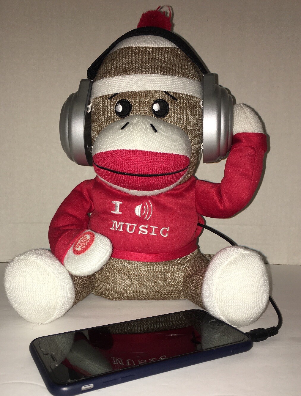 speaker that changes color with the beat