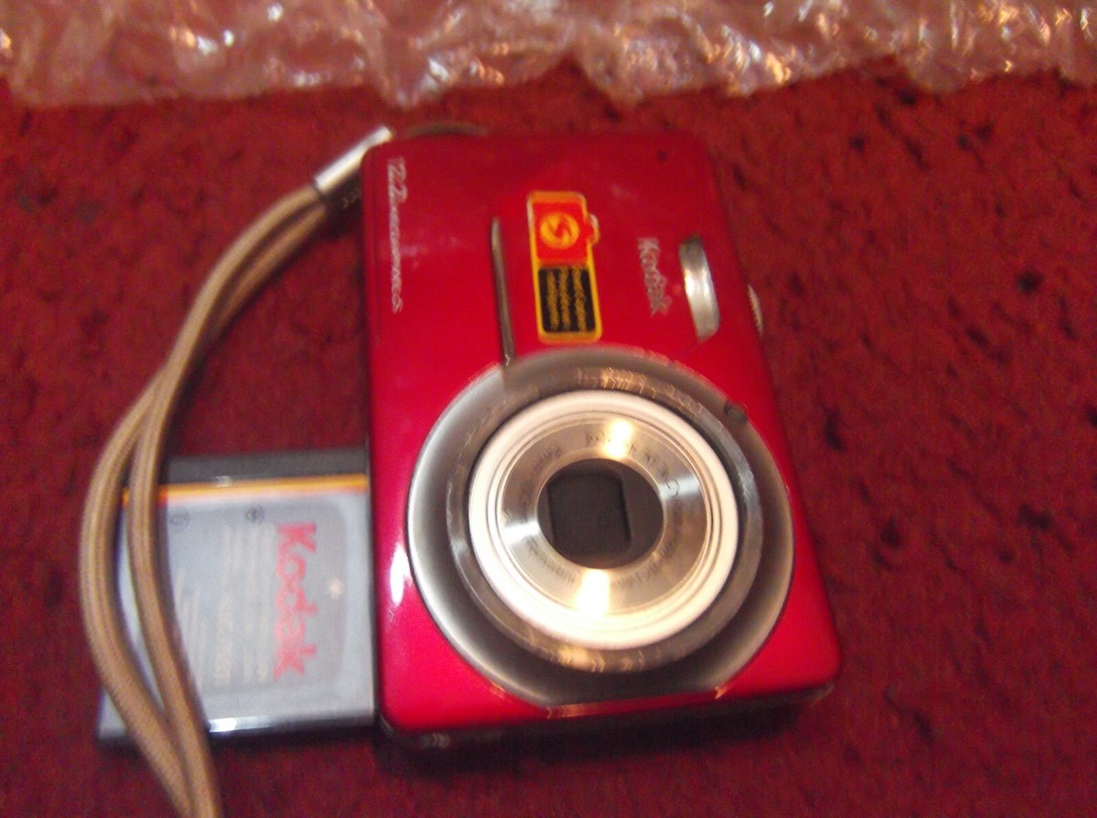 Kodak EasyShare M341 12.2MP 3x Digital Camera - Red | eBay