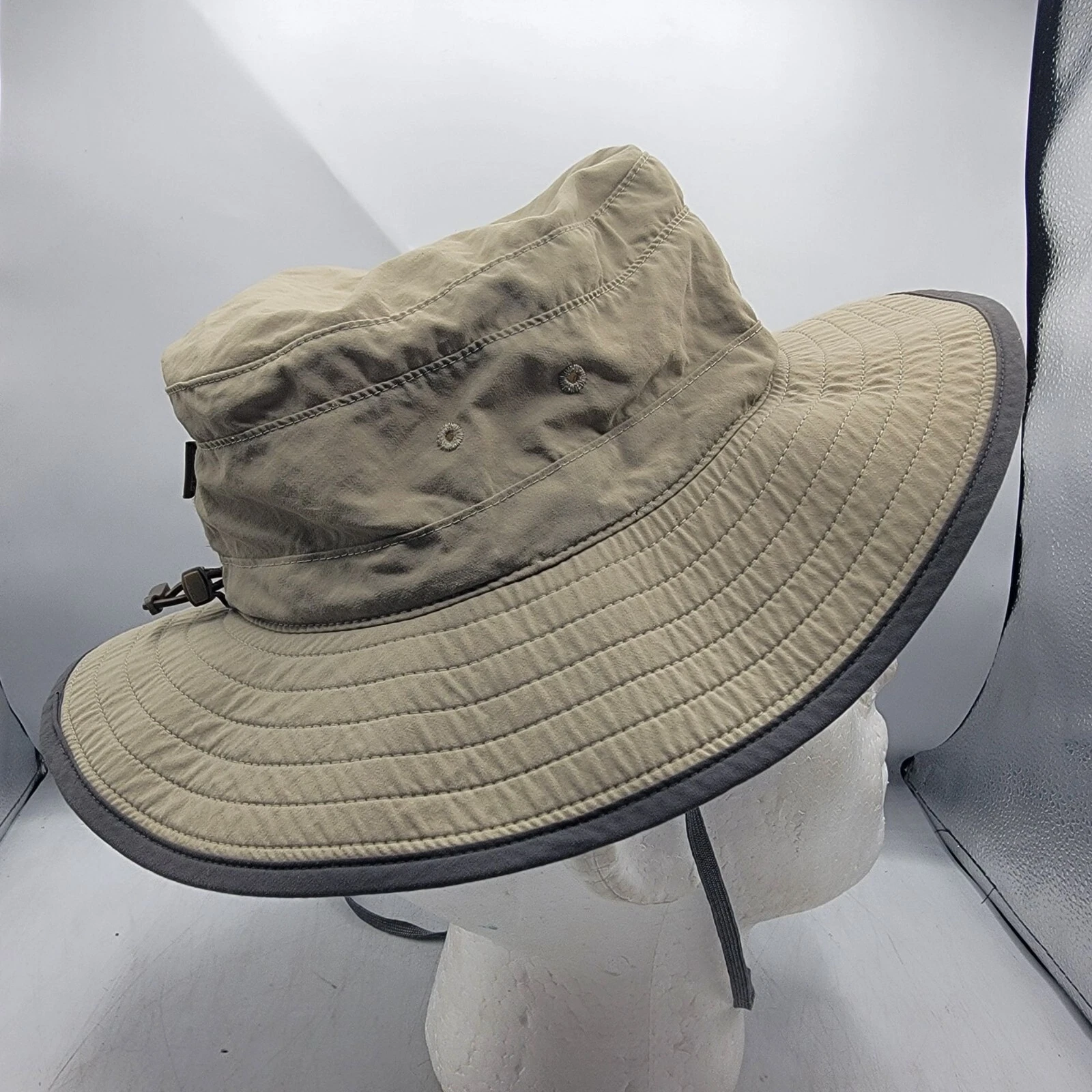 outdoor-research sun hat camping hiking wide brim adjustable chin strap 