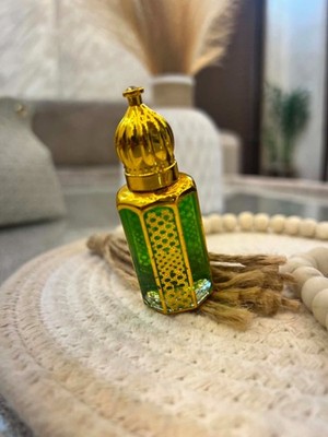 Luxury Arabian Oud Perfume Oil in Elegant Gold & Green Crystal Attar Bottle