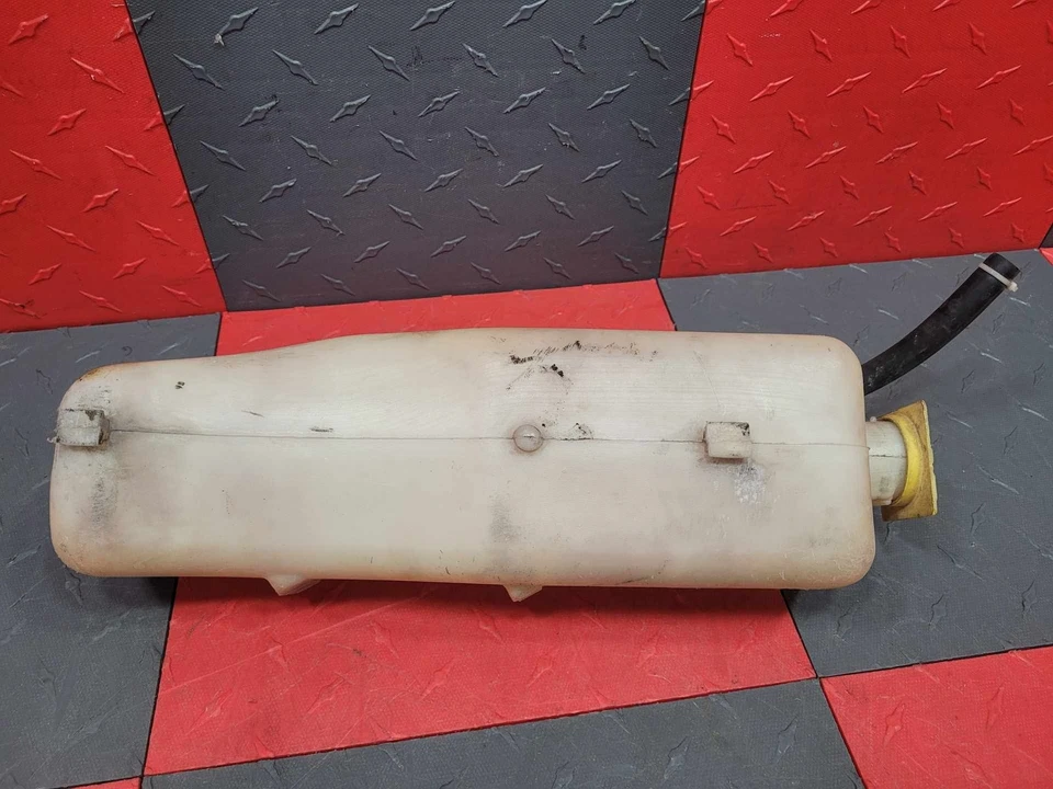 2000 - 2002 道奇 Ram 2500 拾音器 5.9 V8 燃气发动机冷却液回收瓶 — 第 3/4 张图片