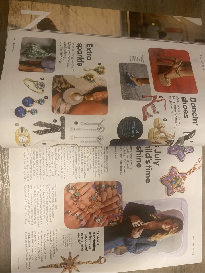 Beabadoobee Leah Williamson UK Cosmopolitan magazine January 2024 December 2025 - Image 3 of 4