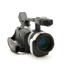 Canon DM-GL2 A Mini DV 3CCD Digital Video Camcorder DM-GL2A