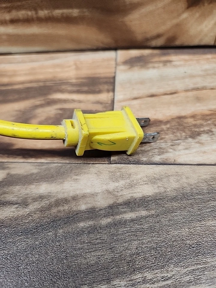 Pistola grapadora eléctrica Stanley Sharpshooter de alta resistencia TRE500 probada - funciona Foto 2 de 4