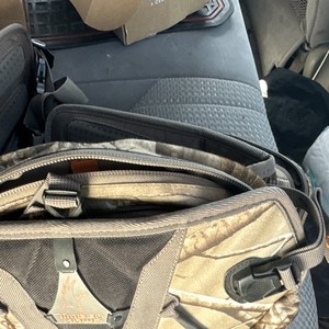 Timber Hawk 20L Camo Hunting Pack Zip Padded Straps 5 Pockets Fits 15"