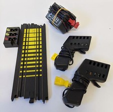 Vintage TYCO Lot Striped 9" TERMINAL B-5832, 2 Black CONTROLLERS  POWER PACK