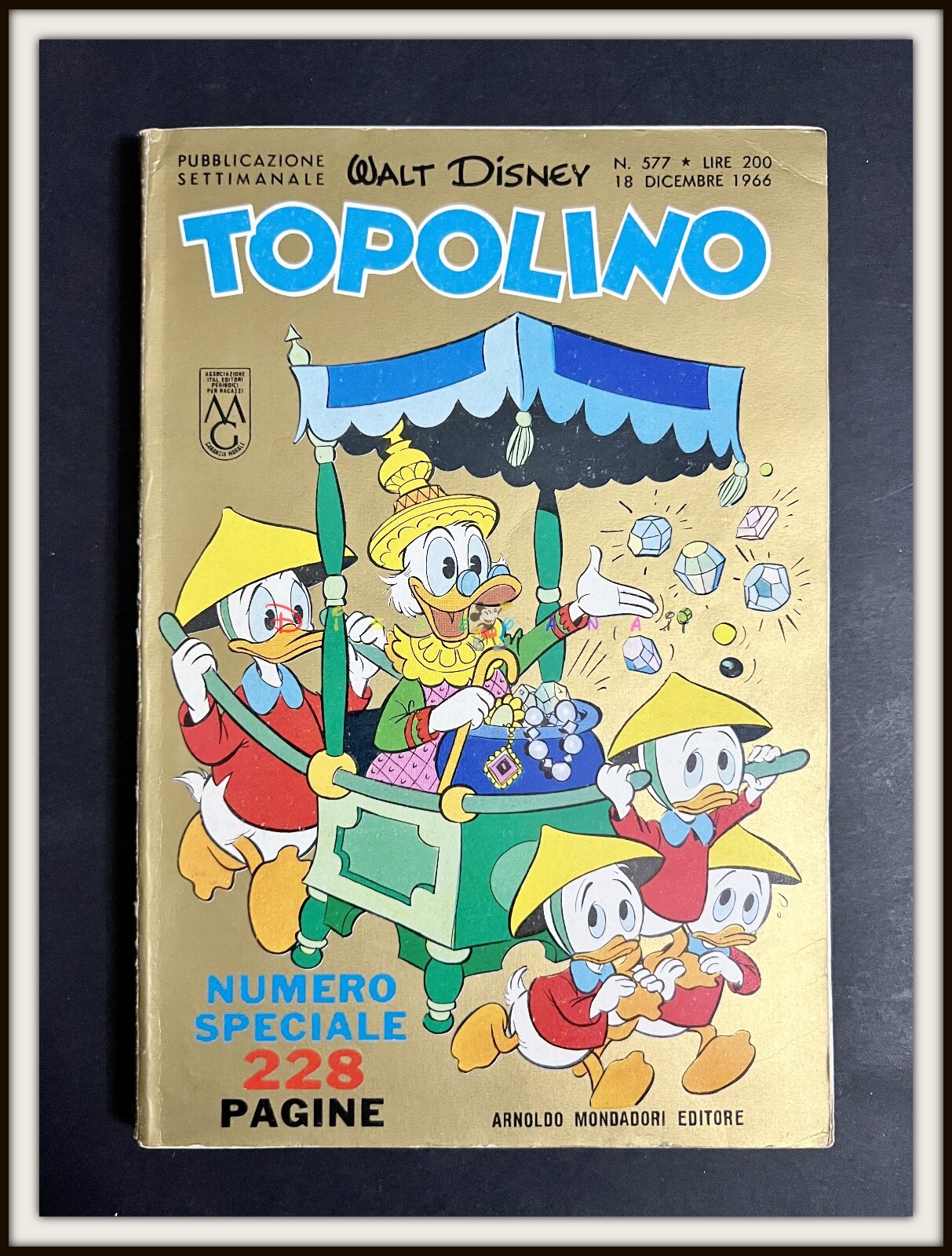 Foto 1 di 8