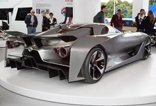 Cars nissan concept 2020 vision gran Desk Mat Stitched