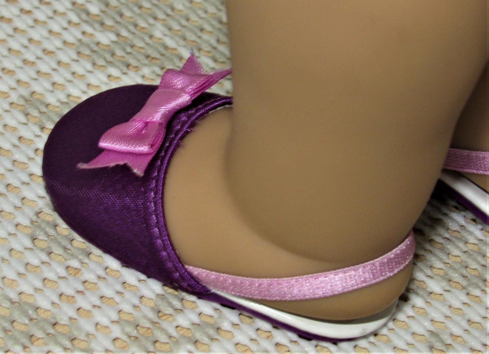 SAOLA PIGIAMA AMERICANO RAGAZZA REBECCA RASO PANTOFOLE VIOLA SOLO OTTIME CONDIZIONI