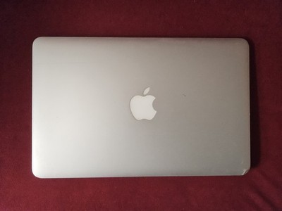 MacBook Air 11,6'' (Late 2010), Model A 1370, 64 GB SSD, Silber, 1,4 GHz Intel