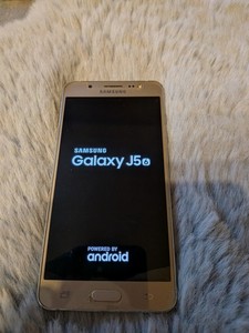Samsung Galaxy J5 ohne Ladekabel