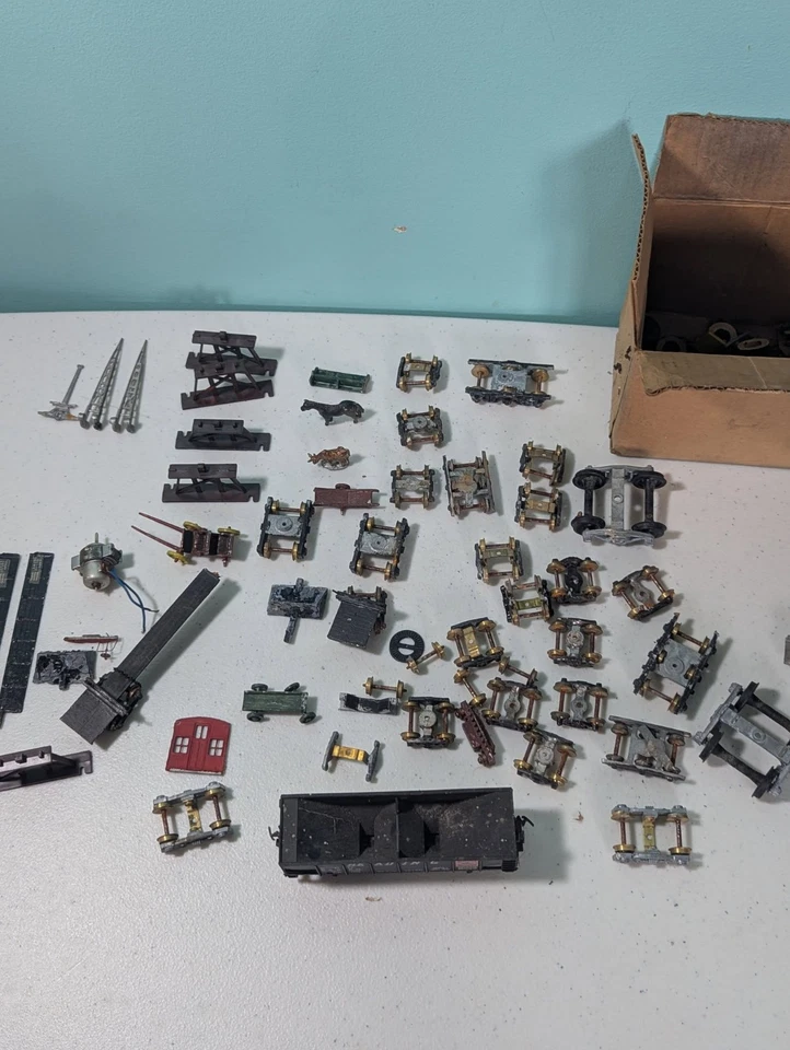 Lote De Colección De Piezas Ferroviarias Accesorios Etc. Chasis modelo marca Varney Foto 4 de 4