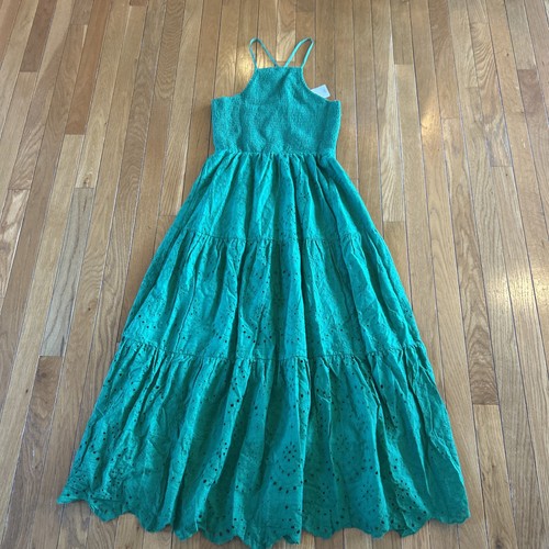 New NWT Simplee Eyelet Lace Maxi Dress Spaghetti Strap V-Neck Small Boho Tiered