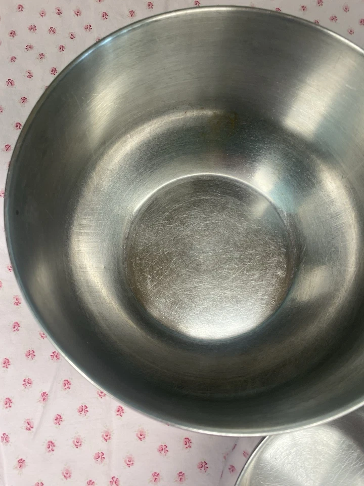 Set 3 Farberware Nesting Mixing Batter Bowls 2 Thumb Rings Stainless Vintage - Image 3 of 4