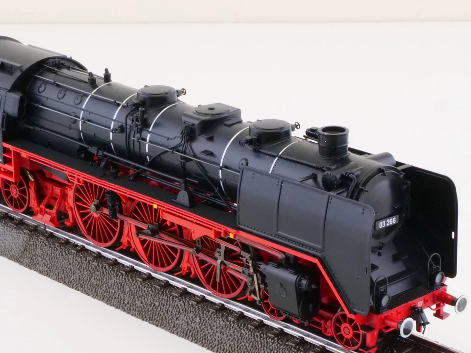 Märklin 37957 Dampflok BR 03 266 DB mfx-Digital wie NEU! OVP 1705-25-24 - Bild 3 von 4