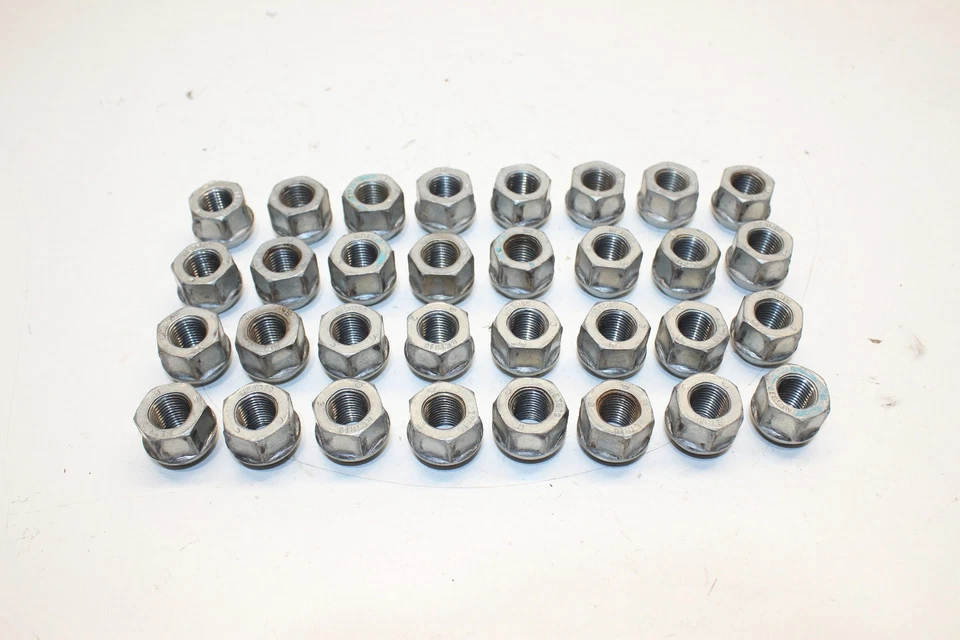 2003-2007 HUMMER H2 6.0 LUG NUT SET OF 24 OEM - Image 2 of 4