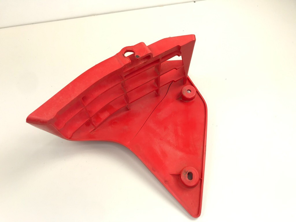 トスクッカー　TT-350 86 Yamaha TT350 TT 350 OEM Right Air Scoop Gas Tank Shroud Plastic