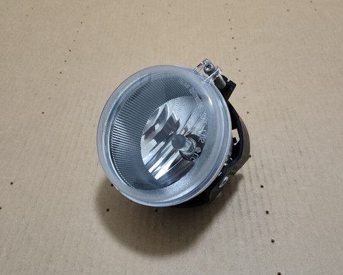 06-10 DODGE CHARGER CHALLENGER MAGNUM OEM LH/RH FRONT FOG LAMP ASSY 04805857AB