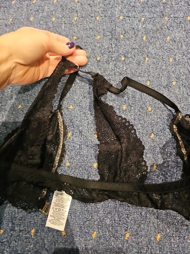 Missguided Black Lace Front Closure Bra. Size 8. V - Picture 6 of 8