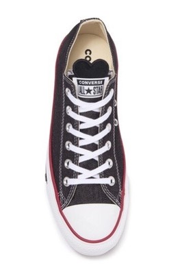 chuck taylor black low cut