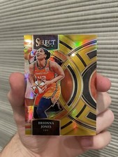 2024 PANINI SELECT WNBA BRIONNA JONES GOLD PRIZM /10 CONNECTICUT SUN DD6