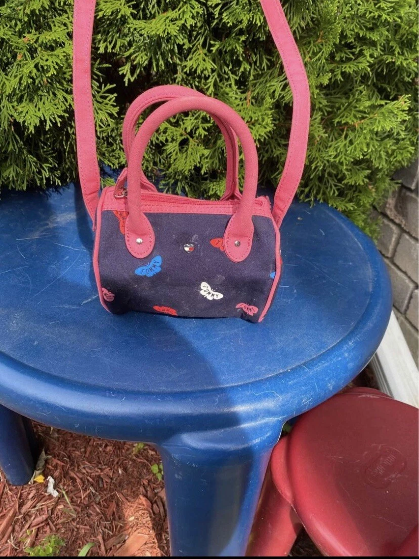 Details 153+ small duffle bag pink best 3tdesign.edu.vn