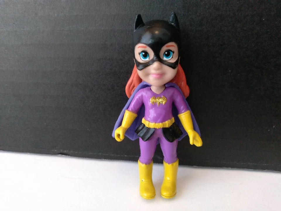 Mini Figura DC Mini Niño Super Mini Heroínas DC Hero Girls BATGIRL 3" Foto 2 de 4
