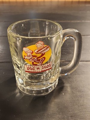 VERY NICE VNTG DOG  N  SUDS DRIVE-IN RESTAURANT ROOT BEER GLASS MUG 4.25  TALL