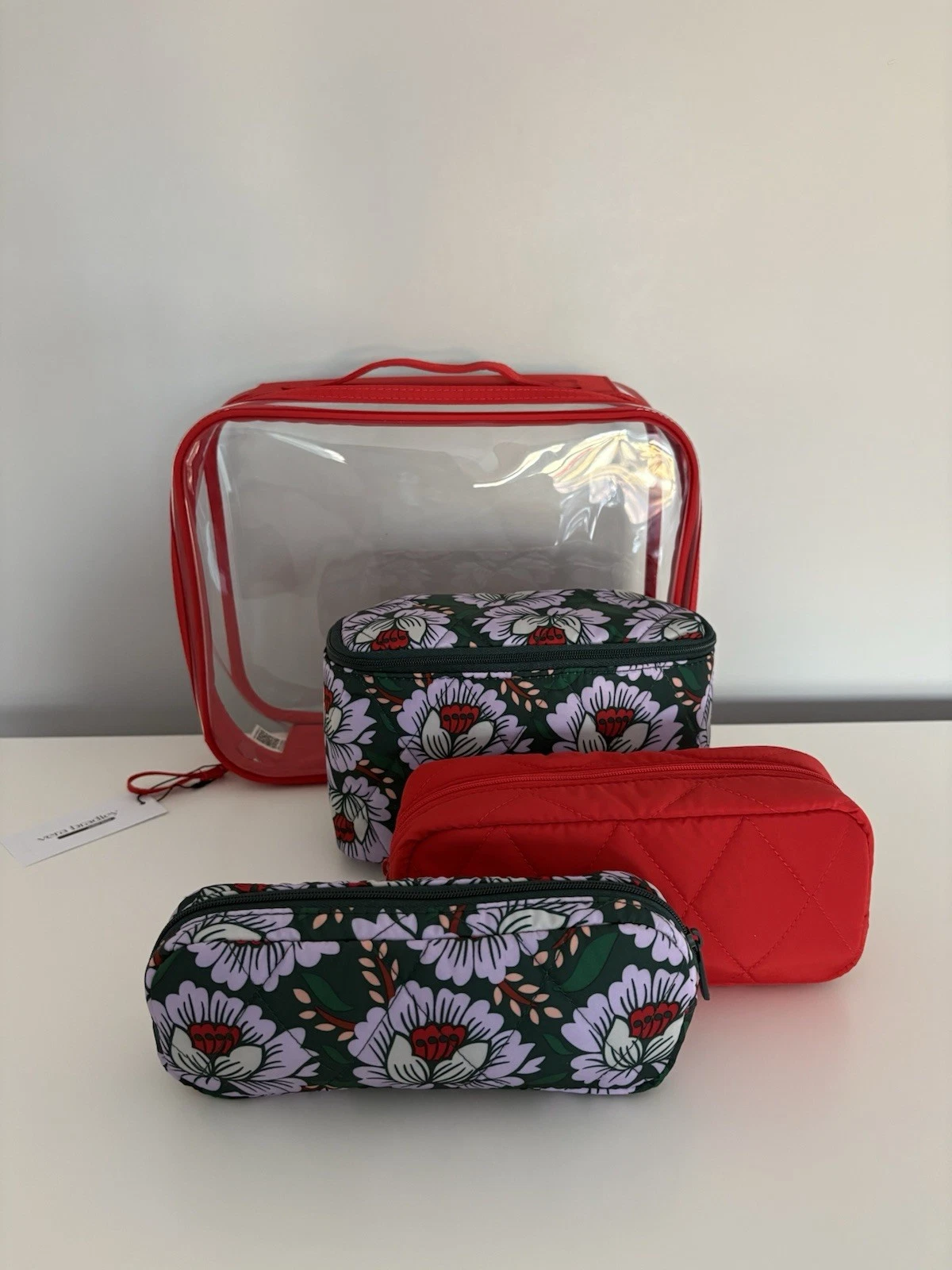 Vera Bradley NWT 4 Pc Cosmetic Makeup Organizer Set LOTUS SEA MOSS Red/Green
Opens in a new window o