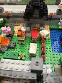 LEGO Minecraft The Fortress 21127 Incomplete With Extra Pieces From Other Sets