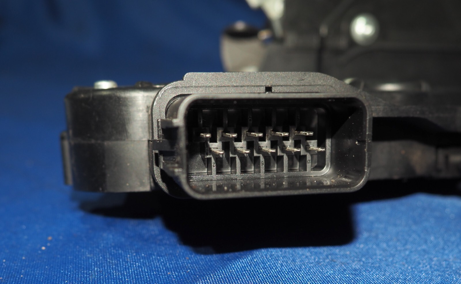 2010-2020 Aston Martin Rapide Front Right Door Lock Actuator OEM W/Warranty