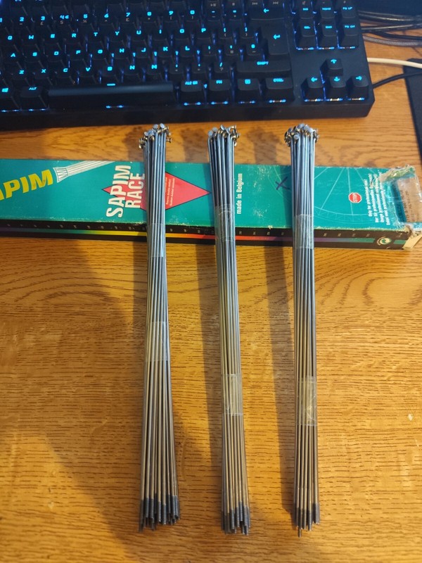 Sapim Race Spokes - 252mm Spokes - Double Butted. 14g. Silver. x72