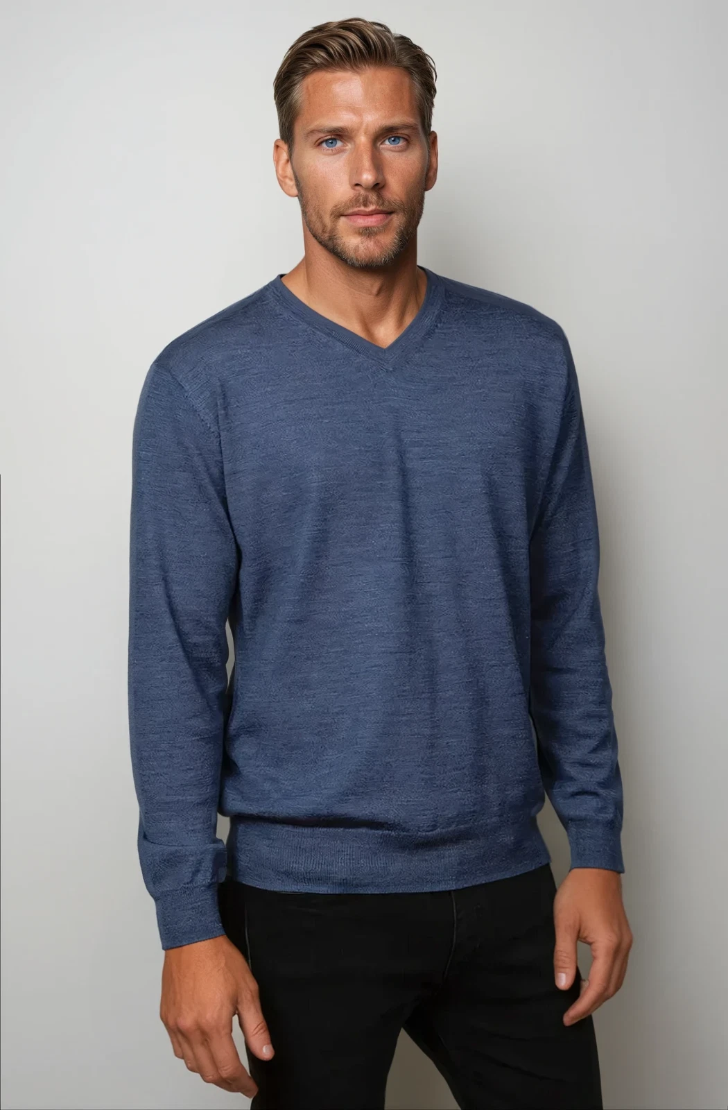 Light Blue Ansett Australia Fine Weight Merino Wool V Neck Jumper Sweater Knit
Opens in a new window