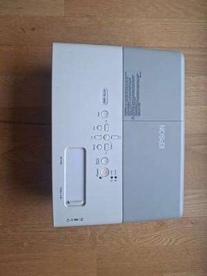 EPSON Beamer EMP-822H